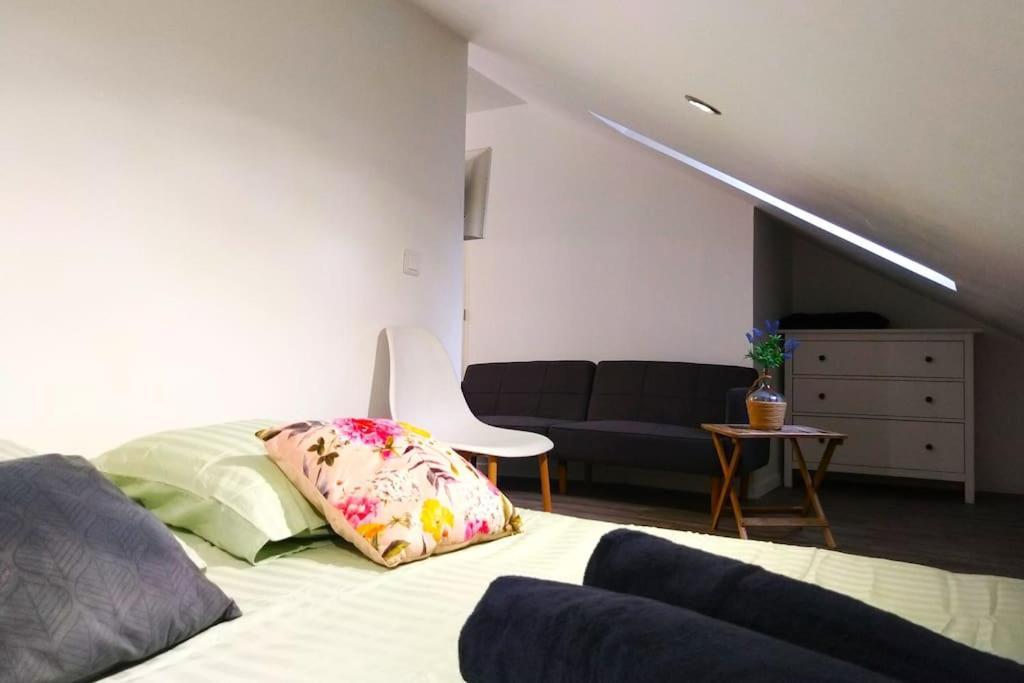 Le Cours Foucault - 3 Appartements - 8 Couchages Montauban Eksteriør billede